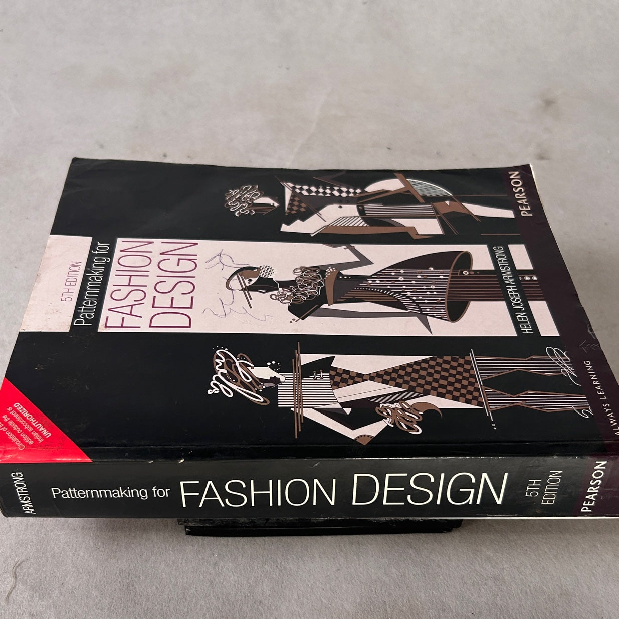 Pattern Making For Fashion Design: Coffee Table / Reference Book