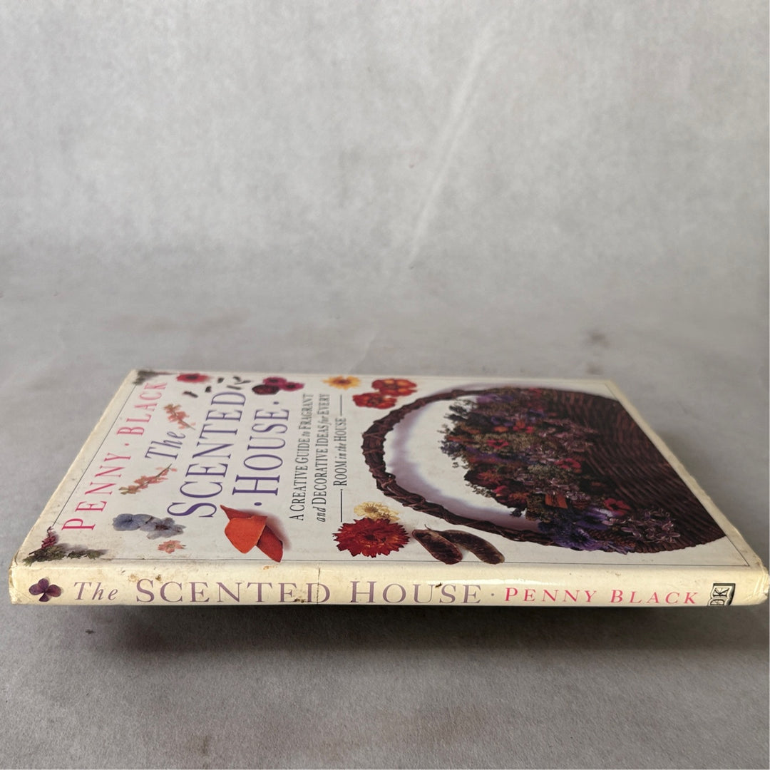 The Scented House : Coffee Table / Reference Book