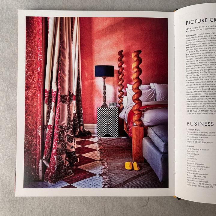 Extraordinary Interiors In Colour / Book