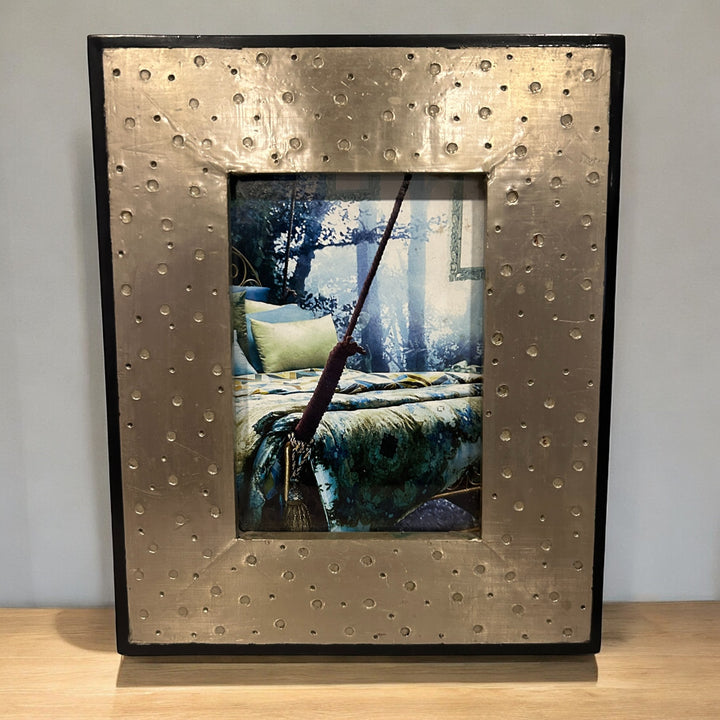 White metal modern photo frame