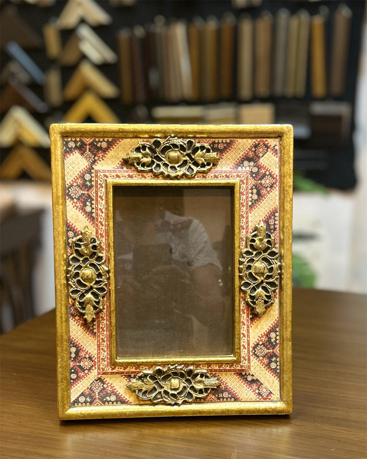 Frame Design 09
