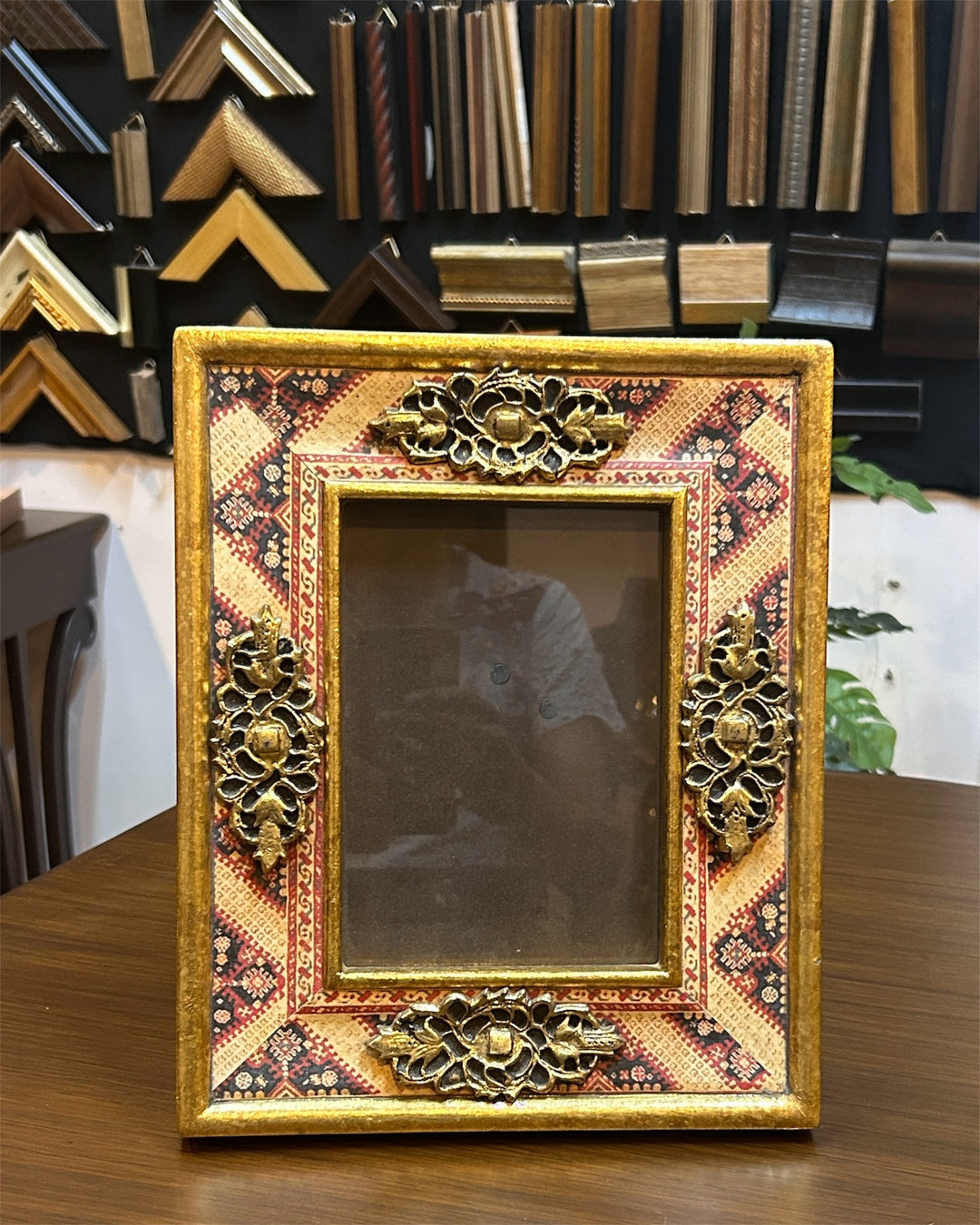 Frame Design 09