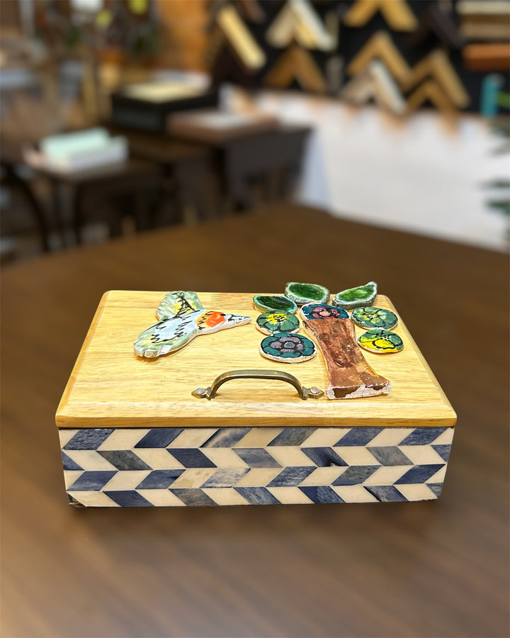MOP Trinket and Key Box - 01