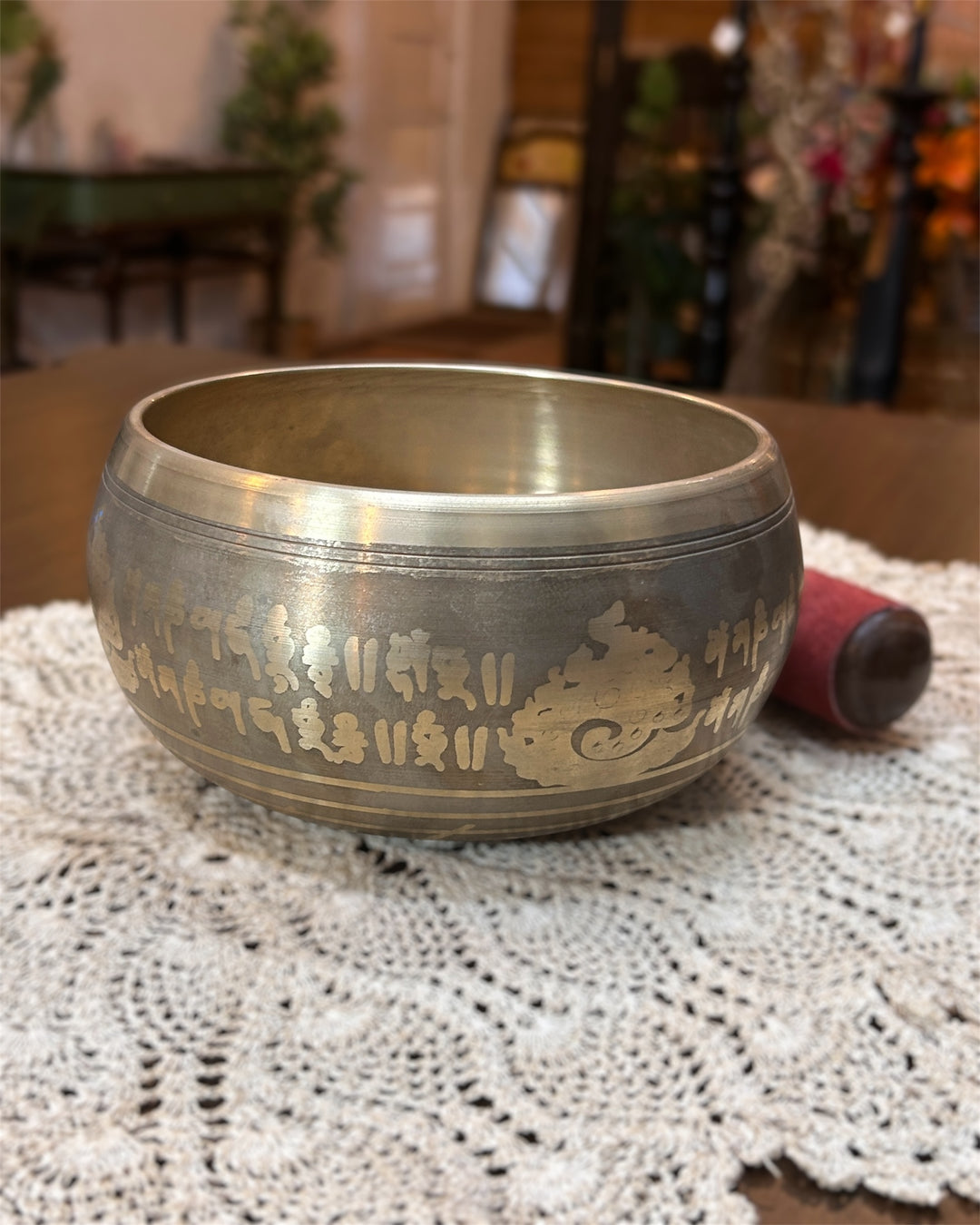 Tibetan Singing Bowl Design 6