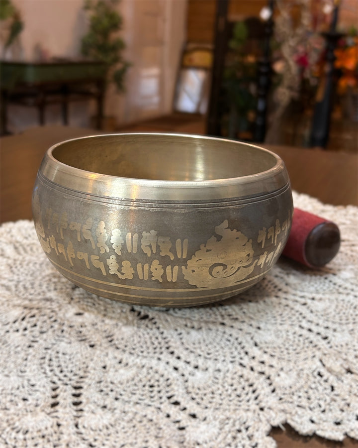 Tibetan Singing Bowl Design 6