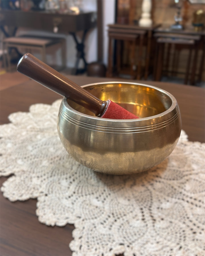 Tibetan Singing Bowl Design 9