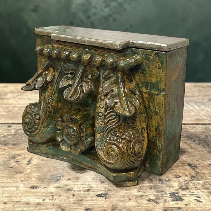 Pillar Key Holder