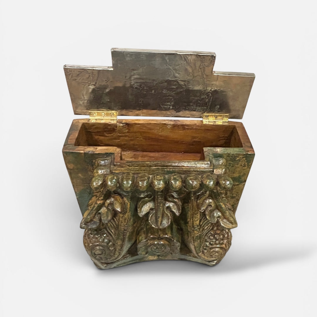 Pillar Key Holder