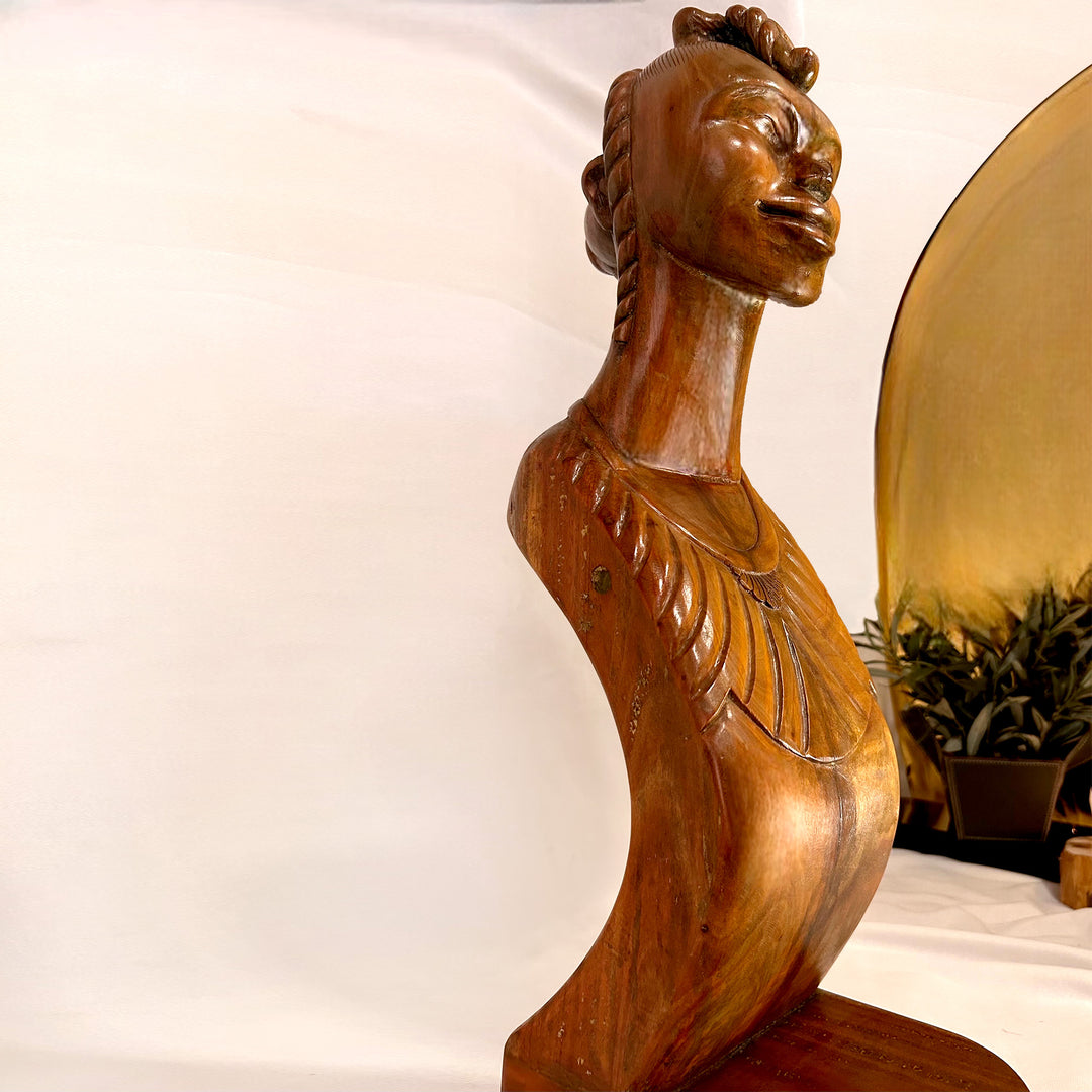 The Queen - Wood Sculpture