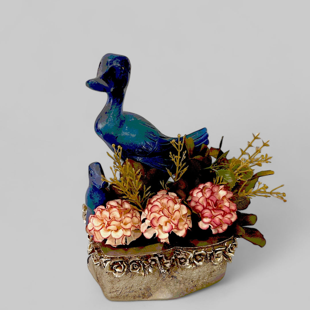 Blue Duck Posy